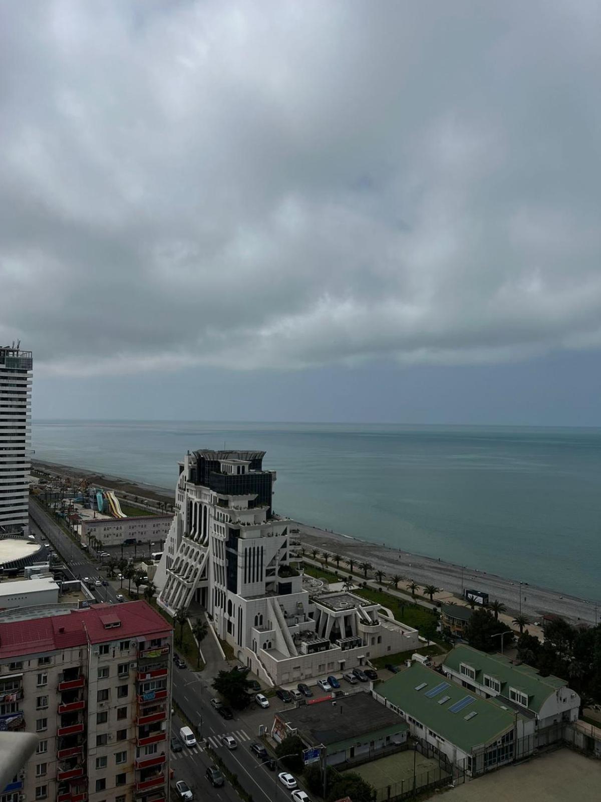 Holiday Premium Apartments Batumi Zewnętrze zdjęcie